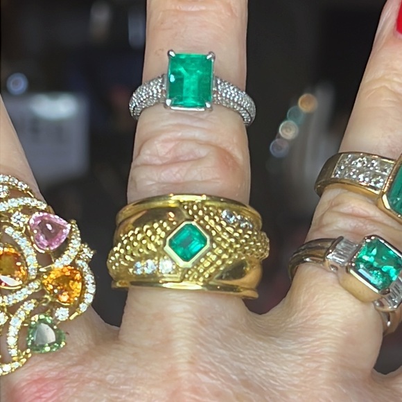 Emeralds sapphire and diamonds - Picture 7 of 9